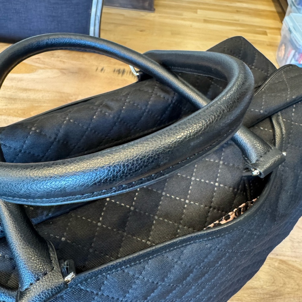 Vera Bradley Black Quilted Travel Bag Classic weekender - Picture 7 of 7